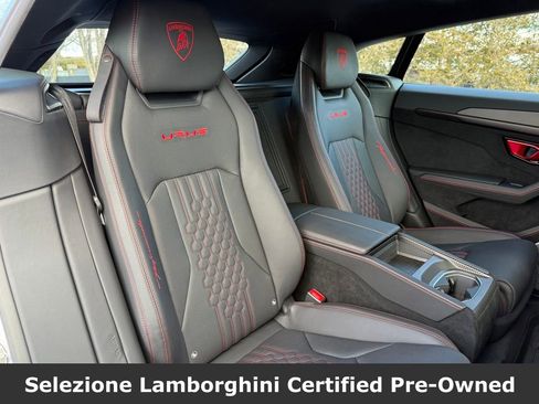 Used 2024 Lamborghini Urus Performante AWD/4WD image 50