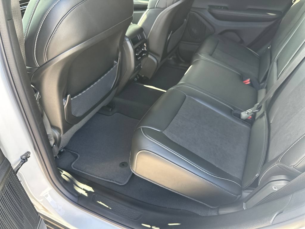New 2026 Jeep Grand Cherokee Altitude RWD image 39
