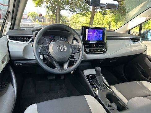 Used 2023 Toyota Corolla LE image 12