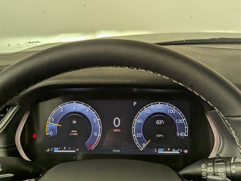 New 2025 Jeep Grand Cherokee Altitude image 19