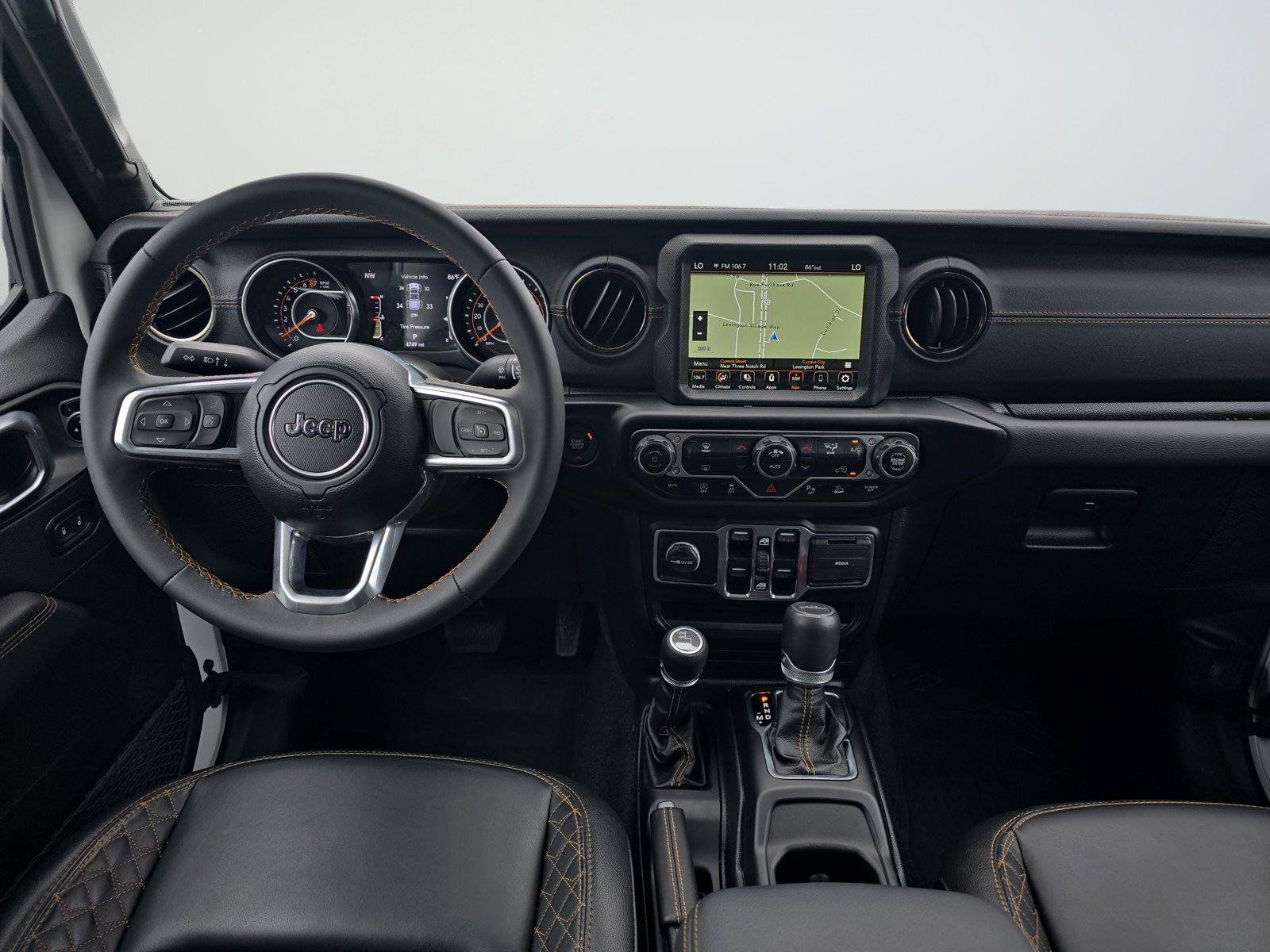 Used 2023 Jeep Gladiator Overland AWD/4WD image 9
