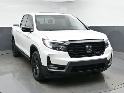 Used 2023 Honda Ridgeline Black Edition image 2