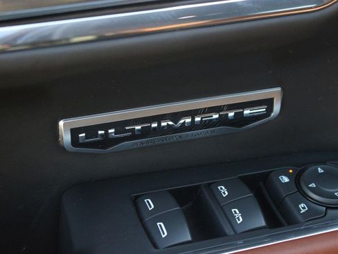 Used 2024 GMC Sierra 1500 Denali Ultimate AWD/4WD image 16