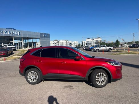 Used 2020 Ford Escape SE AWD/4WD image 3