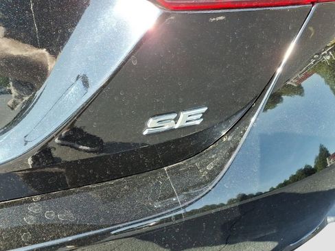 Used 2024 Toyota Camry SE image 9