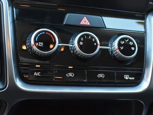 Certified 2023 Kia Sorento LX AWD/4WD image 29