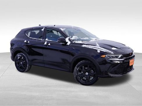 Used 2024 Dodge Hornet GT w/ GT Blacktop Package image 2