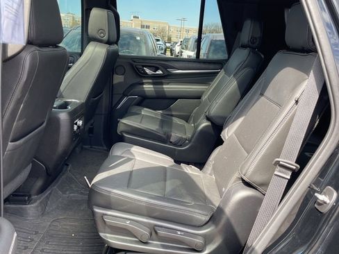 Used 2021 GMC Yukon Denali w/ Denali Premium Package AWD/4WD image 18