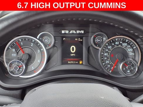 Used 2024 RAM 3500 Big Horn w/ Sport Appearance Package image 21