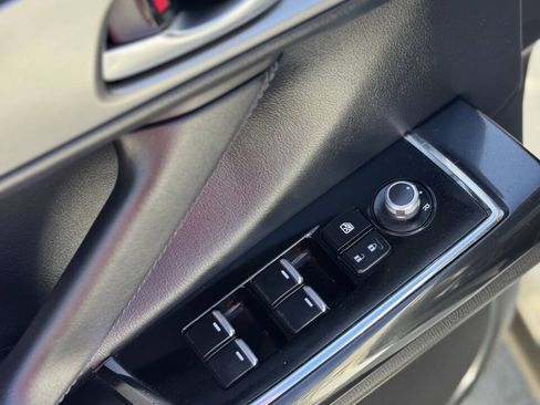 Used 2018 MAZDA CX-9 Touring w/ Touring Premium Package FWD image 17