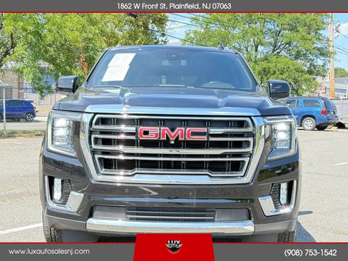 Used 2022 GMC Yukon XL SLT w/ SLT Luxury Package AWD/4WD image 3