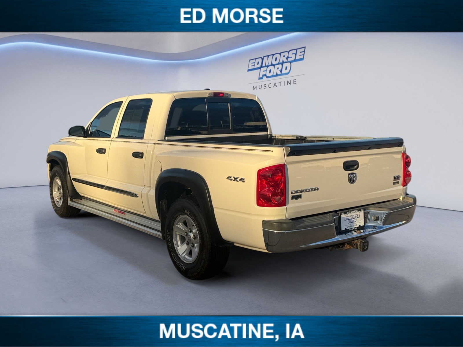 Used 2008 Dodge Dakota Laramie AWD/4WD image 3