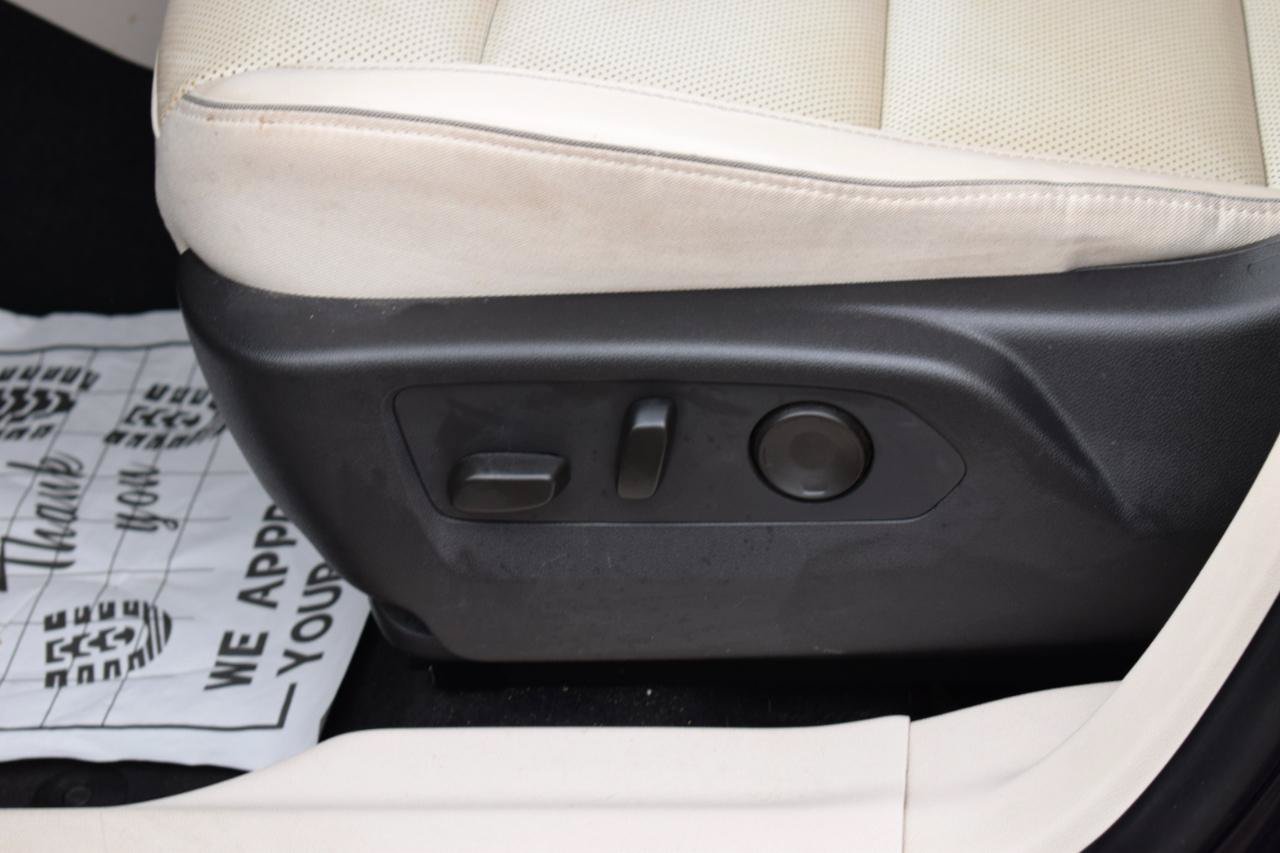 Used 2021 Buick Envision Essence w/ Technology Package I FWD image 38