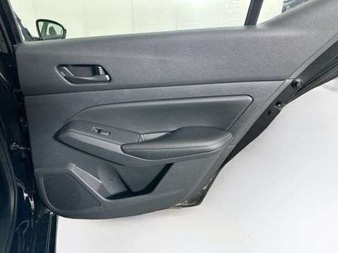 Used 2025 Nissan Altima 2.5 SV FWD image 28