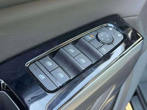New 2026 Nissan Pathfinder SL AWD/4WD image 18