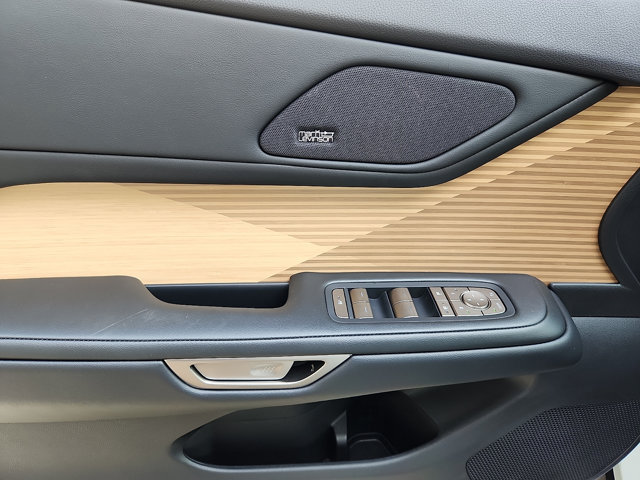 New 2026 Lexus ES 500e AWD/4WD image 7