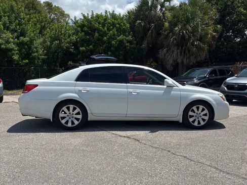 Used 2007 Toyota Avalon XLS FWD image 5