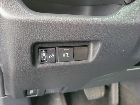 Certified 2025 Toyota RAV4 XLE image 18