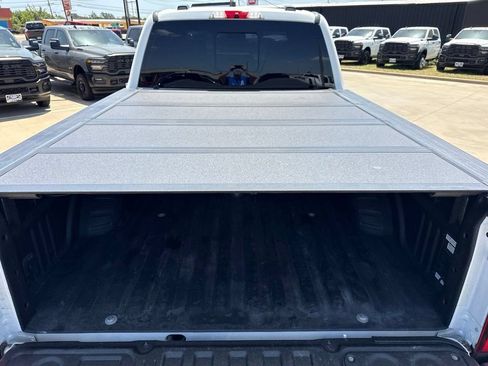 Used 2023 Ford F250 Platinum AWD/4WD image 16