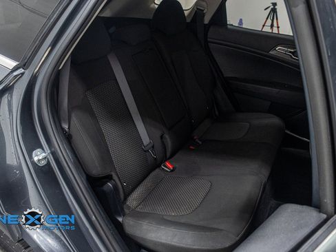 Used 2024 Kia Sportage LX image 37