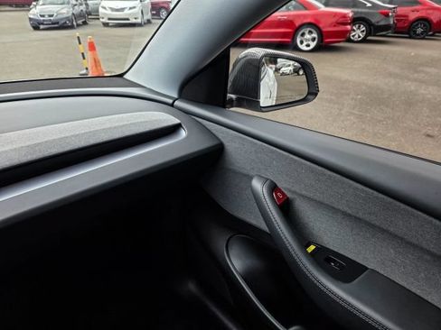 Used 2026 Tesla Model Y AWD image 50