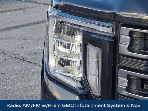 Used 2022 GMC Sierra 2500 AT4 w/ AT4 Preferred Package image 12