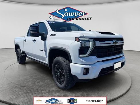 Used 2024 Chevrolet Silverado 2500 LTZ w/ LTZ Plus Package AWD/4WD image 7