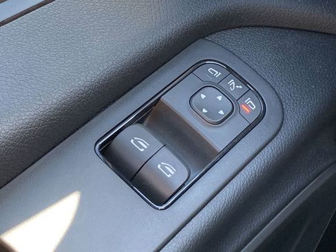 Used 2023 Mercedes-Benz Sprinter 2500 image 20