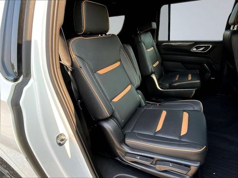 Used 2022 GMC Yukon XL AT4 AWD/4WD image 27