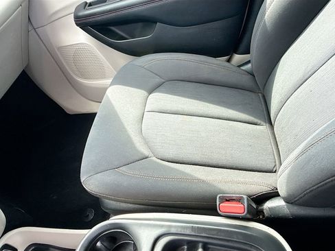 Used 2017 Chrysler Pacifica Touring Plus w/ Tire & Wheel Group image 24