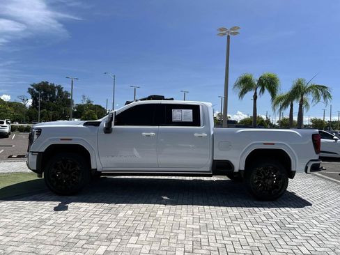 Used 2026 GMC Sierra 2500 Denali Ultimate AWD/4WD image 3