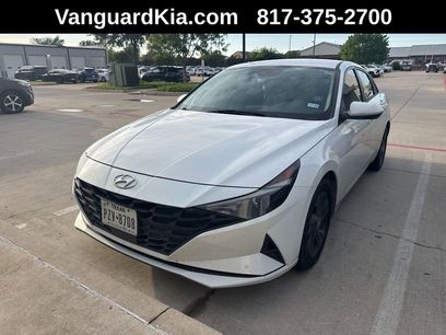 Used 2022 Hyundai Elantra SEL w/ Convenience Package