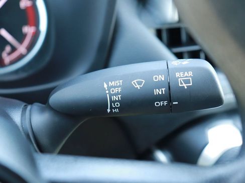 Used 2025 Toyota RAV4 LE AWD/4WD image 23