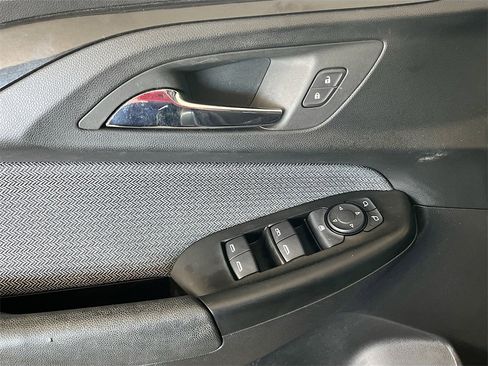 Used 2023 Chevrolet TrailBlazer LT w/ Convenience Package image 18