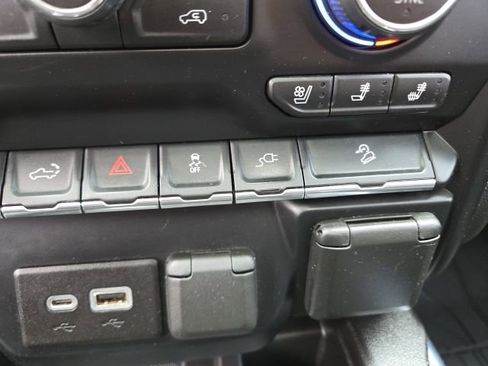 Used 2021 Chevrolet Silverado 2500 High Country w/ Z71 Off-Road Package image 18