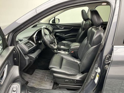 Used 2023 Subaru Ascent Limited w/ Technology Package AWD/4WD image 3