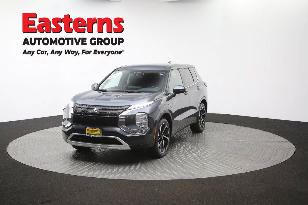 Used 2024 Mitsubishi Outlander SE AWD/4WD image 56