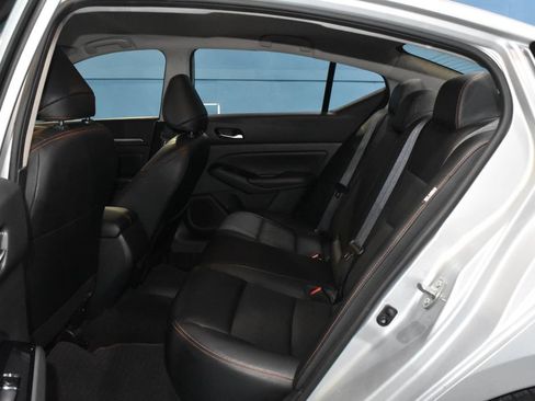 Used 2024 Nissan Altima 2.5 SR FWD image 20