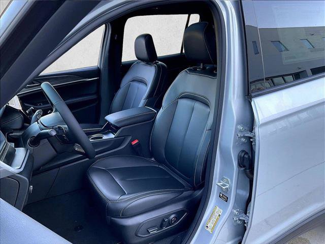 New 2026 Jeep Grand Cherokee L Limited w/ Limited Altitude Package RWD image 11