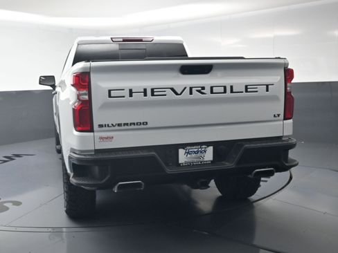 Used 2021 Chevrolet Silverado 1500 LT Trail Boss w/ Convenience Package II AWD/4WD image 8