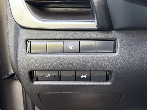 Used 2021 Nissan Rogue SL AWD/4WD image 21