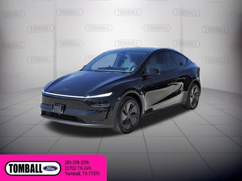 Used 2026 Tesla Model Y 2WD image 3