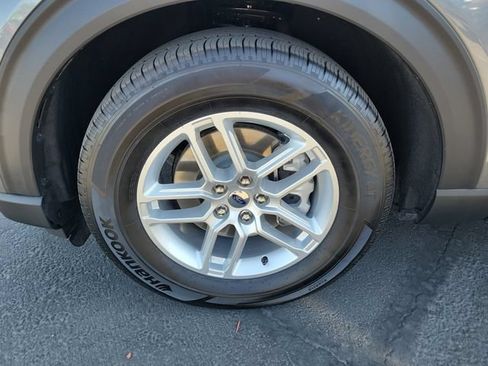 Used 2026 Ford Explorer Active w/ Active Comfort Package RWD image 32