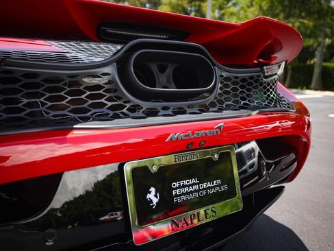 Used 2027 McLaren 750S Spider RWD image 21