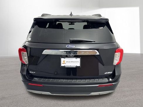 Used 2023 Ford Explorer XLT w/ Equipment Group 202A AWD/4WD image 31