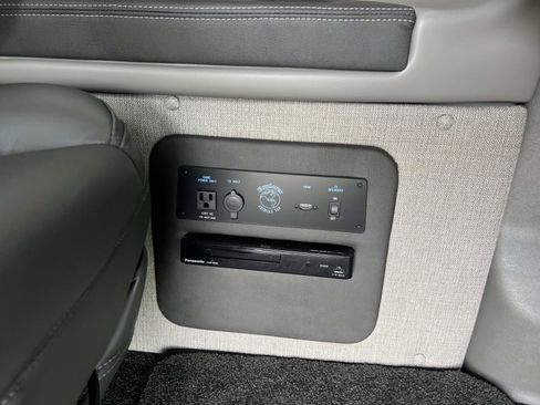Used 2024 GMC Savana 2500 RWD image 19