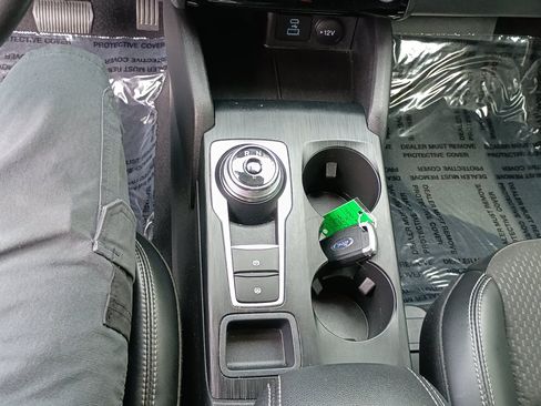 Used 2023 Ford Escape SE FWD image 23