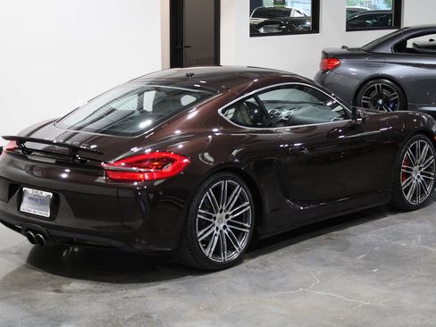 Used 2016 Porsche Cayman S image 16