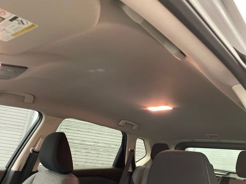 Used 2021 Nissan Rogue SV FWD image 19