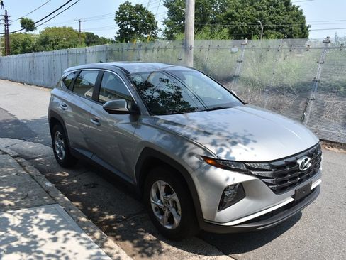Used 2022 Hyundai Tucson SE AWD/4WD image 4